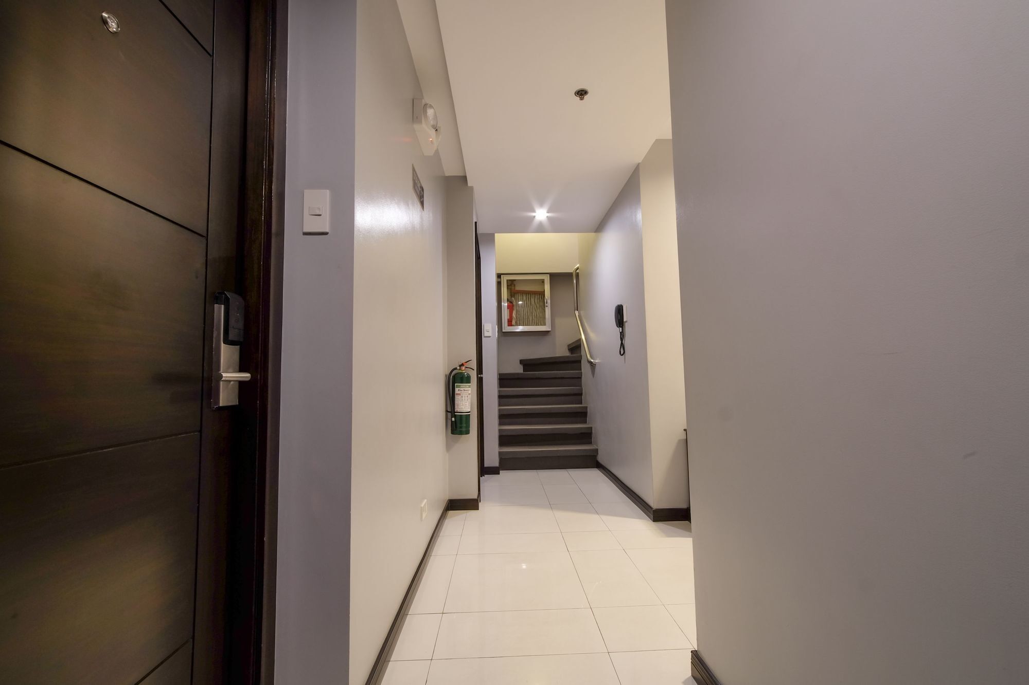 Zen Rooms Durban Poblacion Makati 마카티 외부 사진