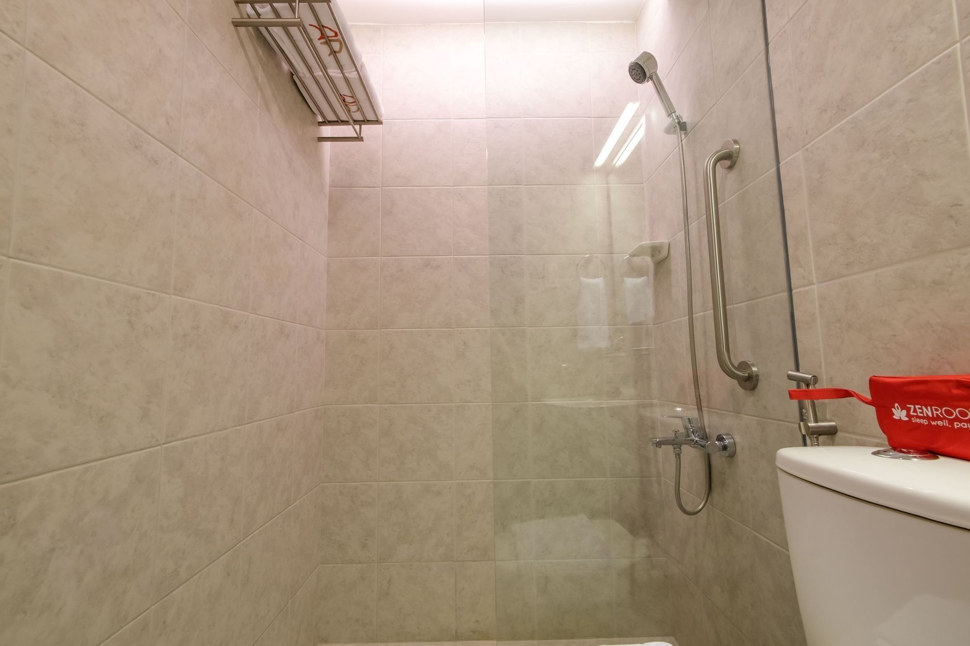 Zen Rooms Durban Poblacion Makati 마카티 외부 사진